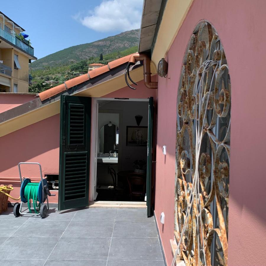 La Trabacca, Attico Nel Pieno Centro Di Levanto Kültér fotó